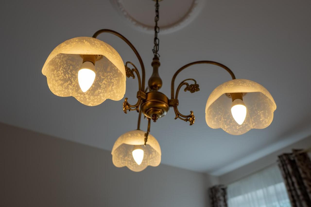 F57 - Franko Csaladi Panzio Bed & Breakfast Balatonlelle Eksteriør bilde