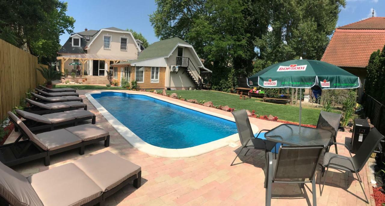 F57 - Franko Csaladi Panzio Bed & Breakfast Balatonlelle Eksteriør bilde